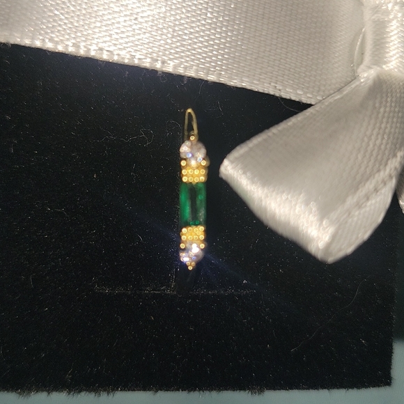 Natural Emerald .5 CT 14k yellow gold size 7 ring - Picture 2 of 2